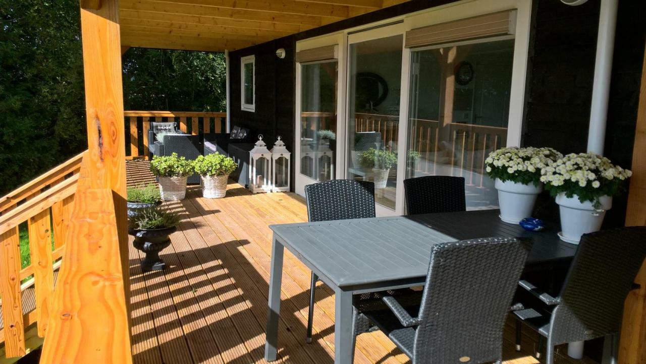 Wol Thus Villa Paesens Exteriör bild